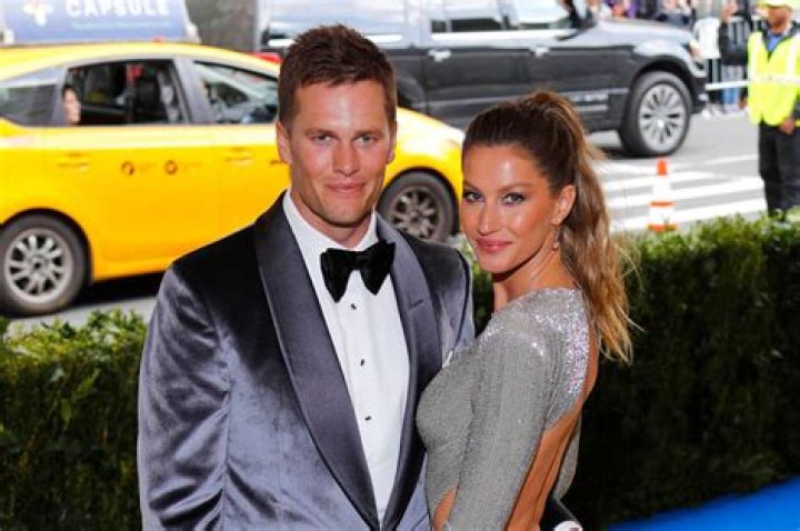 Gisele B&uuml;ndchen & Tom Brady arbeiten am 3. Nachwuchs! Promiflash.de