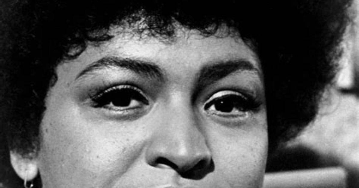 Gloria Foster Net Worth