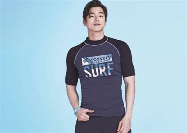 Gong Yoo Might Be Still Single Because He’s Shy in Front of Women and Love