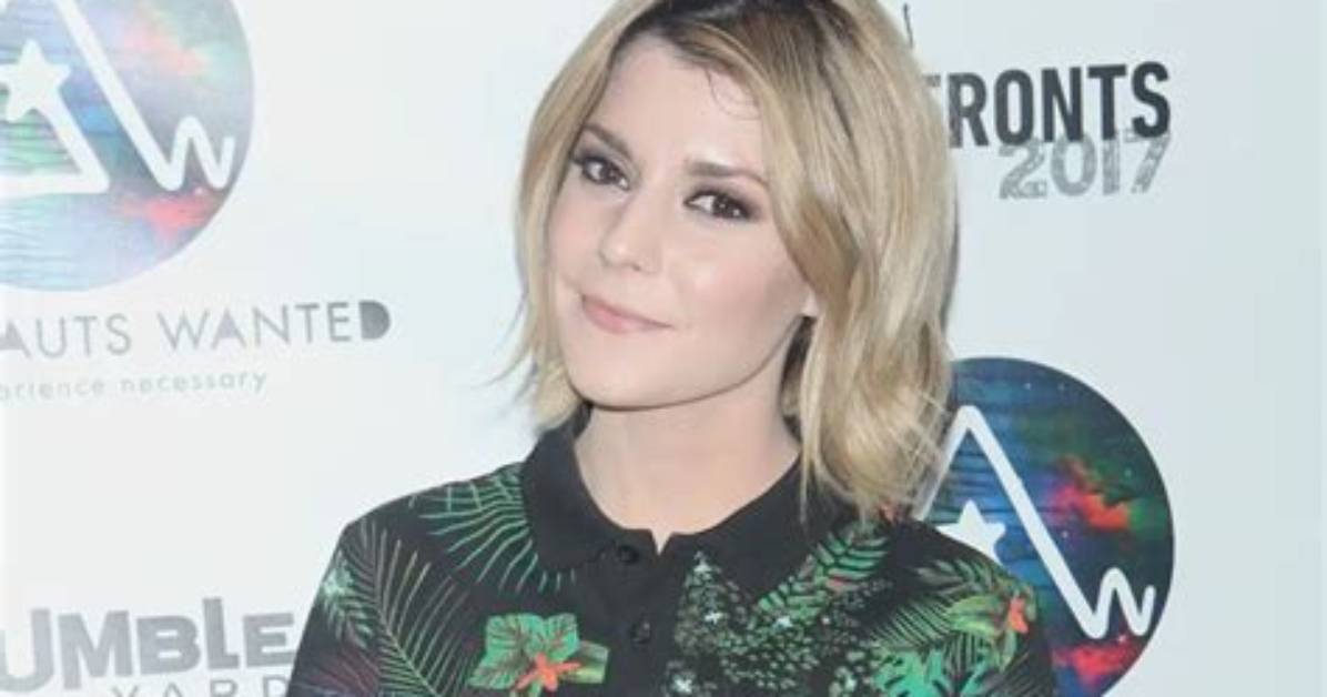 Grace Helbig Net Worth – How Much Is Grace Helbig Worth?