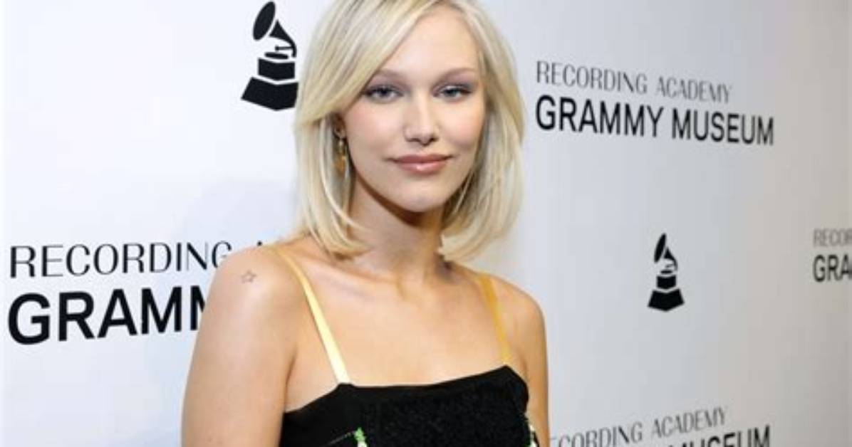 Grace Vanderwaal Net Worth - How Much Does Grace Vanderwaal Make?