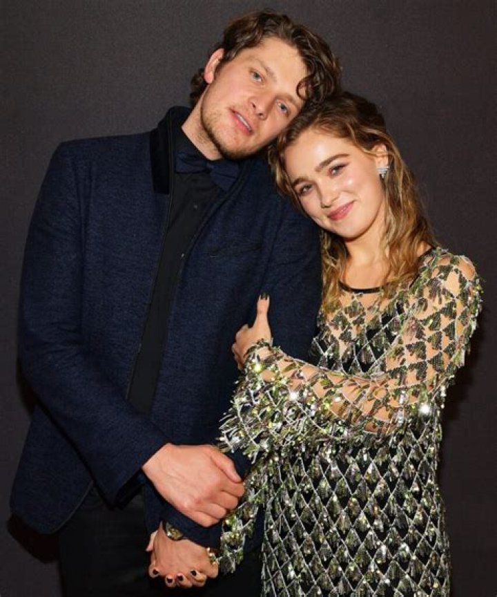 Haley Lu Richardson Engagement Ring, Relationship, Height, ExBoyfriend