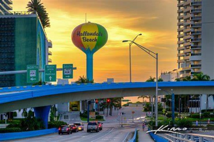 Hallandale Beach, FL, USA. 27th Jan, 2018. Ingrid Casares attends The16