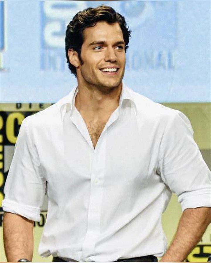 Henry Cavill is Instagramofficial with Natalie Viscuso