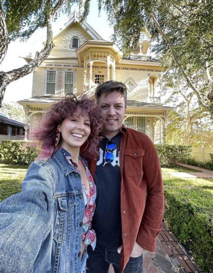 HGTV Star J.D. Scott&rsquo;s Wife Annalee Belle Meet Spouse Closer Weekly