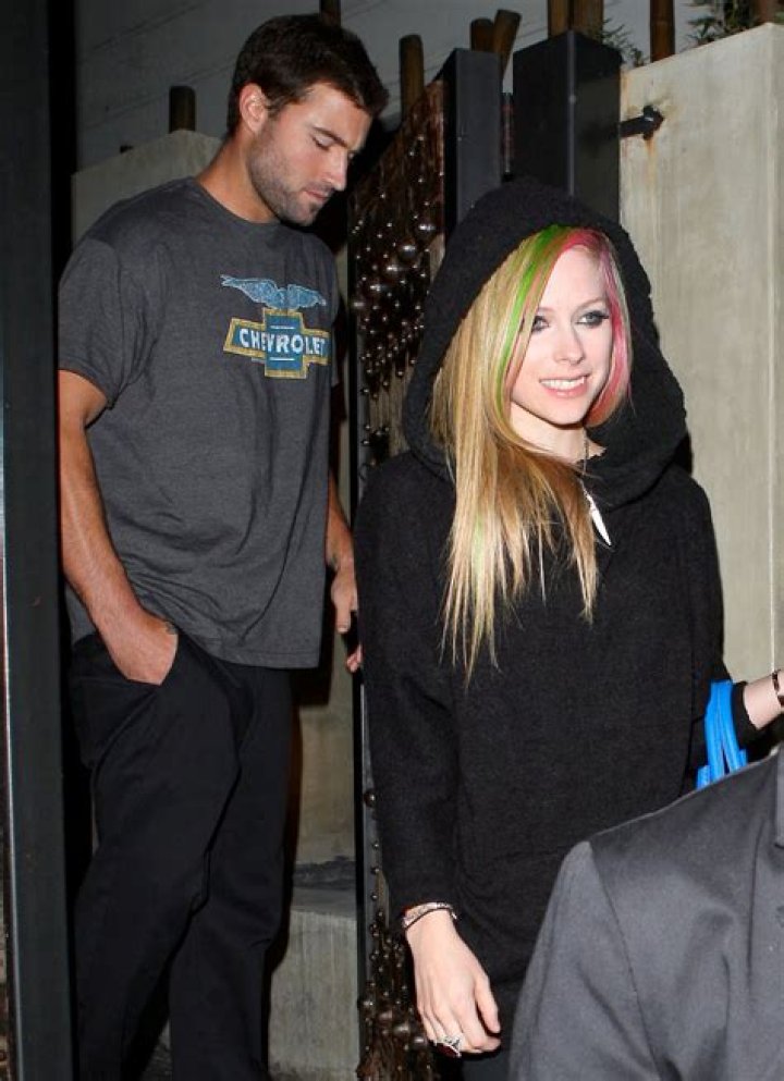 Hills Freak Avril Lavigne & Brody Jenner Out & About in Malibu