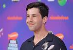'Himyf' Star Josh Peck Says the Identity of Sophie's Baby Daddy Is Even "Folklore on Set" (Exclusive)