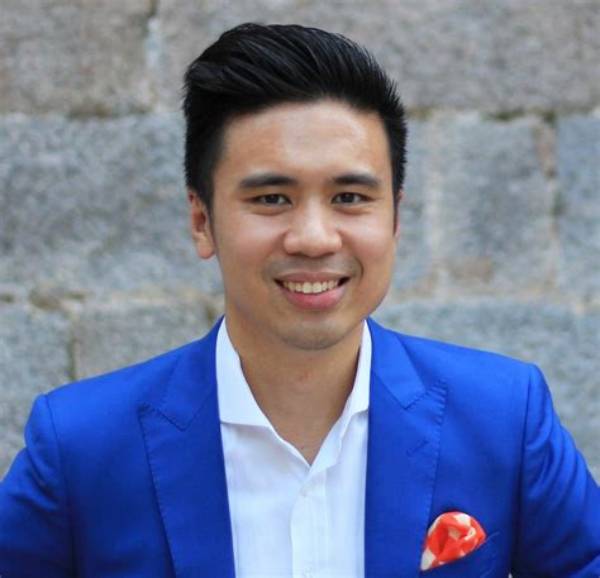 How John Chow Makes $83,320.59 in a Month with His Blog