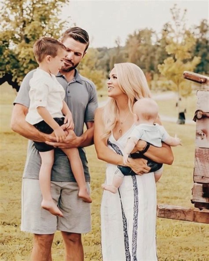 How Many Kids Does Carrie Underwood Have? POPSUGAR Family