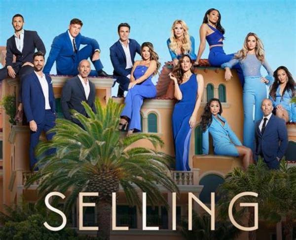How Old Is the Cast of Selling Sunset? Here Are Their Ages