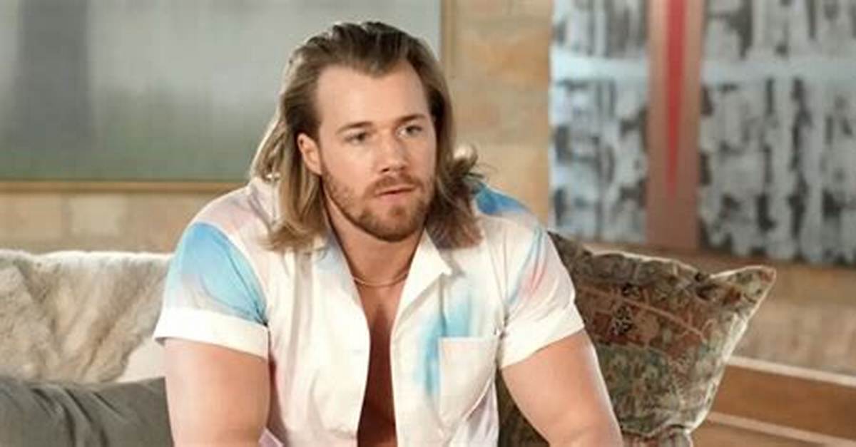Hunter Clowdus Bio, Wiki, Age, Height, Wife, Movies, All American, and Net Worth