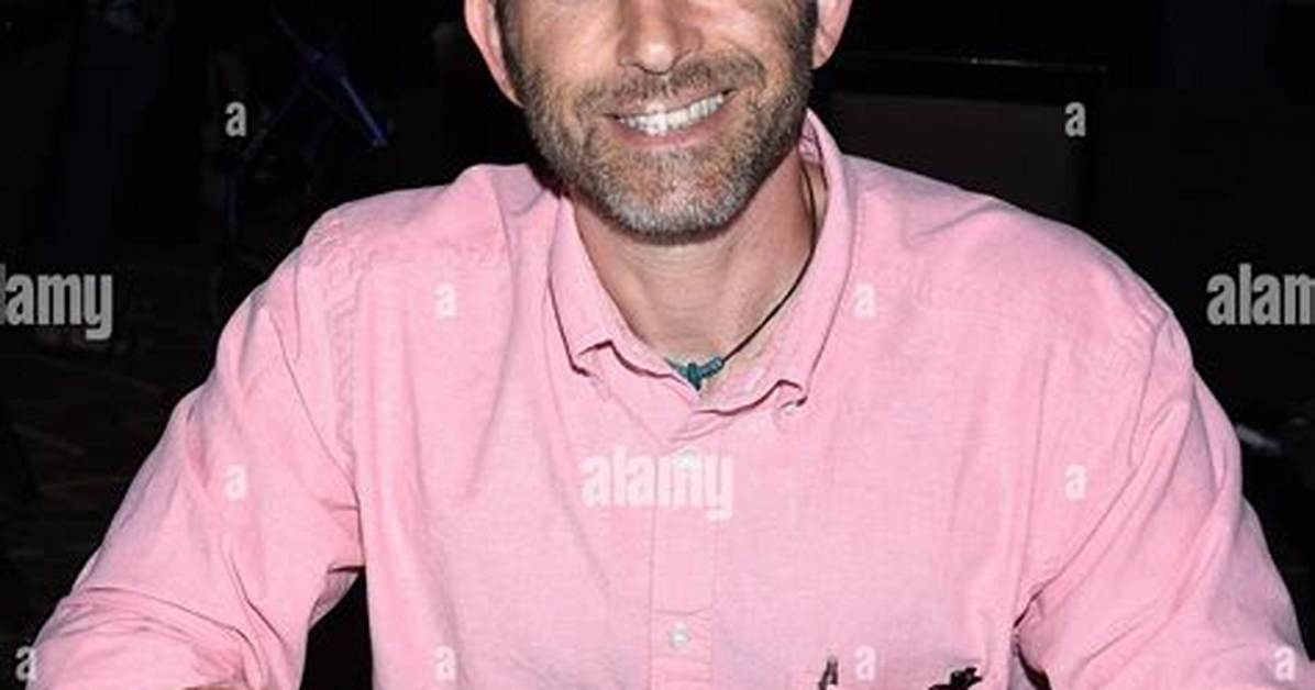 Ilan Mitchell-Smith Net Worth 2024