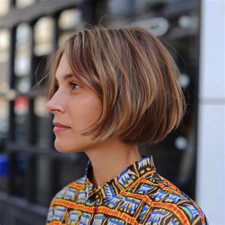 Intern ♡ Frisuren, Haarschnitt, Haarfarben