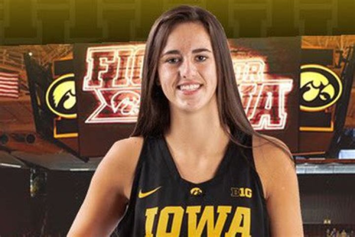 Iowa Basketball Caitlin Clark named B1G Player of the Week