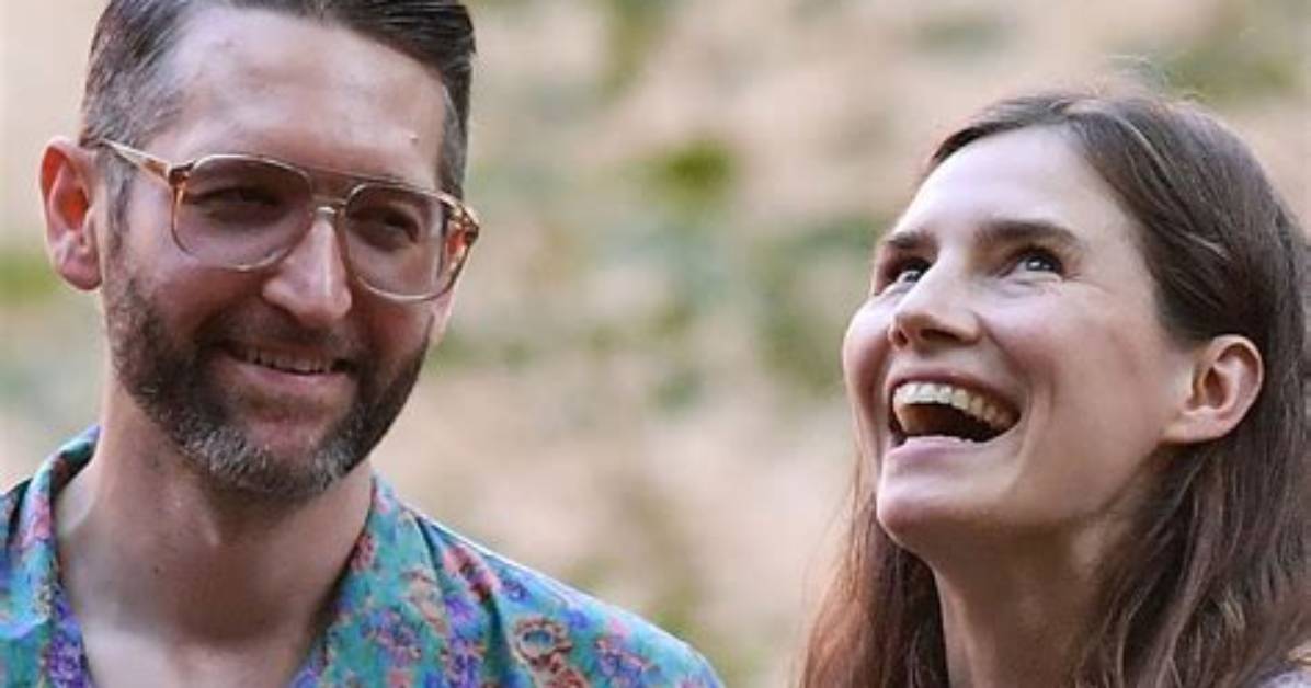 Is Amanda Knox Married? Meet Her Husband Christopher Robinson and See Her Ex Today