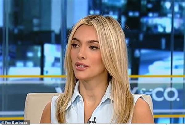 Is Emily Austin Transgender | Miss Universe Judge