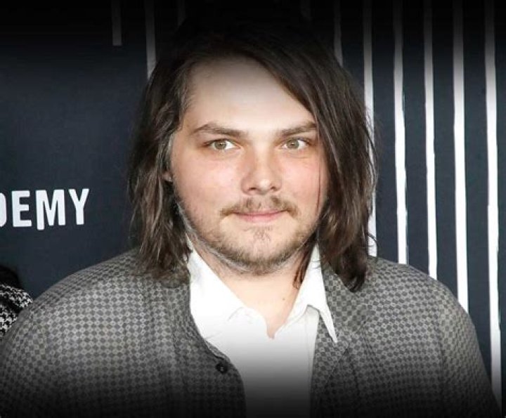 Is Gerard Way Trans? Gender And Partner 2023