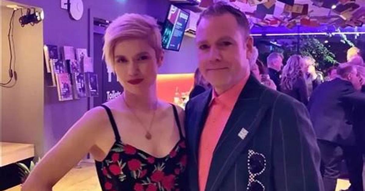 Is He Married His Girlfriend?