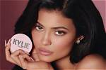 Is Kylie Jenner Really a Billionaire? a Look at Her Net Worth
