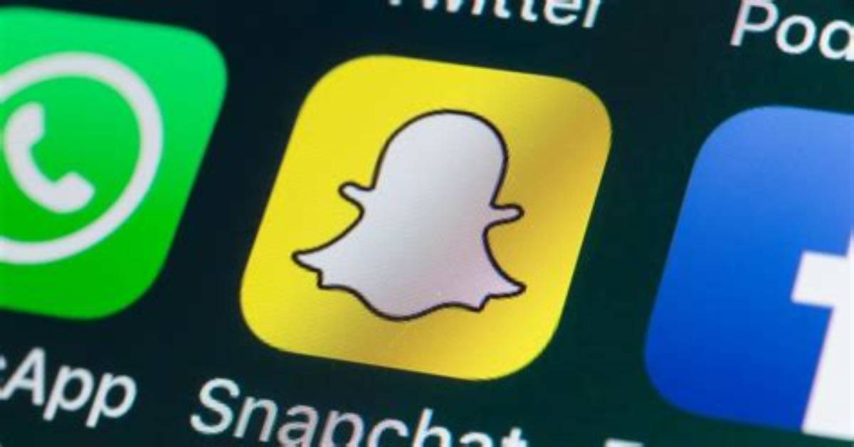 Is Snapchat Removing the "Memories" Feature? Twitter Is in a Panic!
