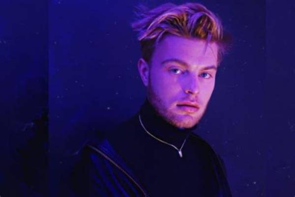 Is Tom Harlock Gay | Ecelebritymirror