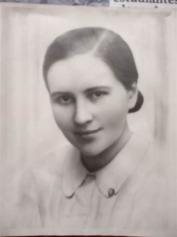 Isabel Robalino