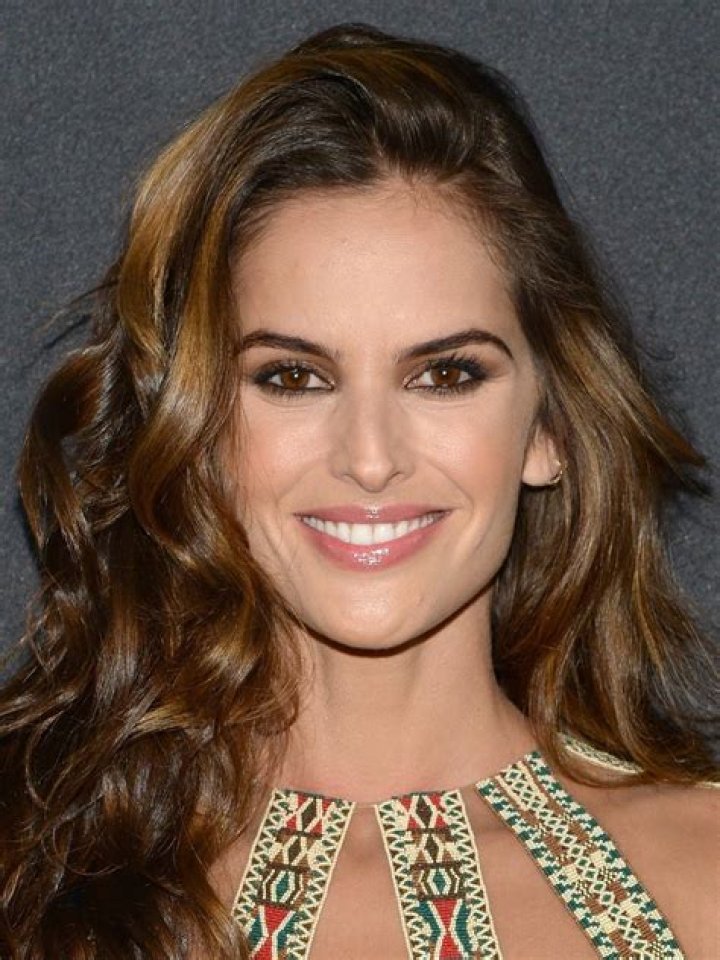 Izabel Goulart Age: How Old Is The Brazilian Supermodel?