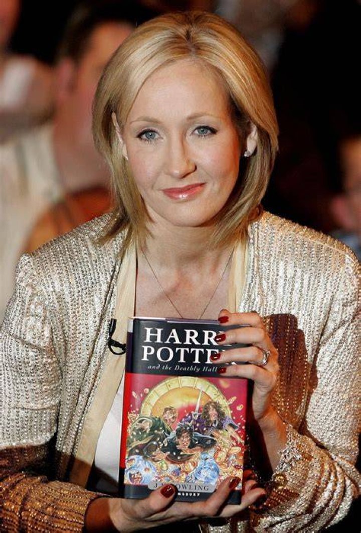 J.K. Rowling Drops Harry Potter Books Licensing for Teachers POPSUGAR