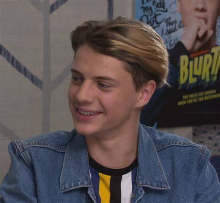 Jace Norman Isn't Going To Hide His Relationship with Isabela Moner