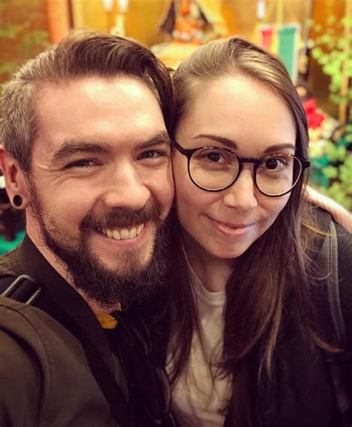 Jacksepticeye 2024 Girlfriend, net worth, tattoos, smoking & body