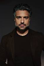 Jaime Camil – Biography, Facts & Life Story