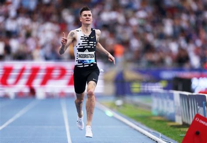 Jakob Ingebrigtsen Sets 2K World Record 2023 Brussels Diamond League Meet