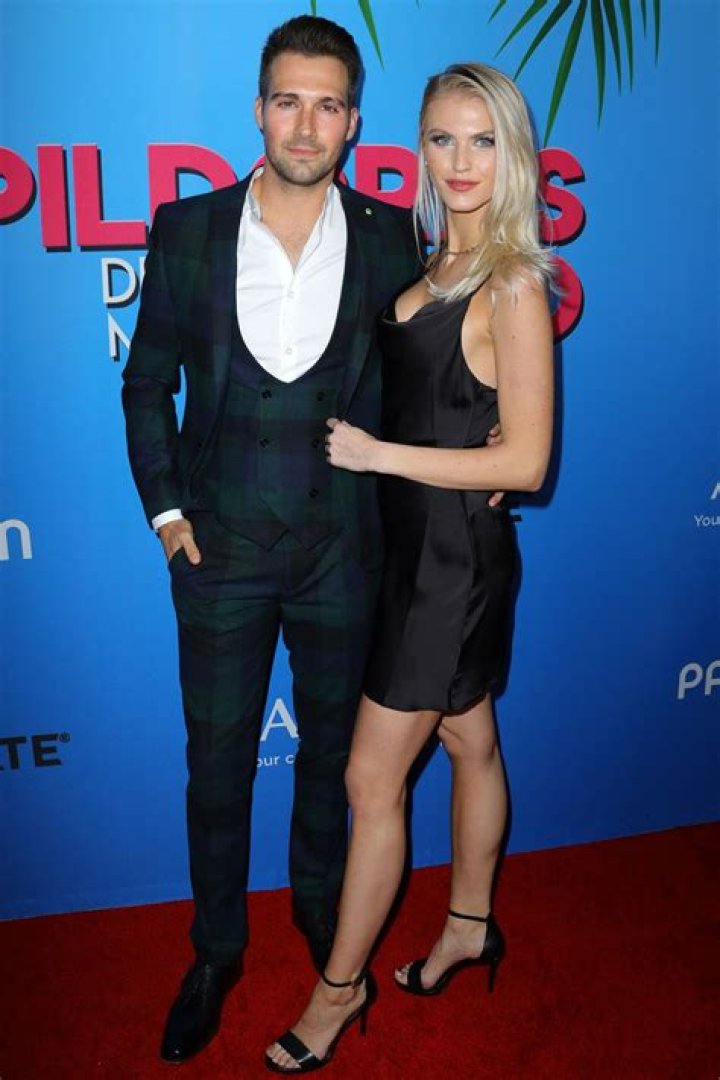 James Maslow & Girlfriend Caitlin Spears Cuddle Up After a Run at the