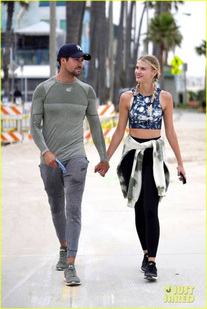 James Maslow Girlfriend Kiss