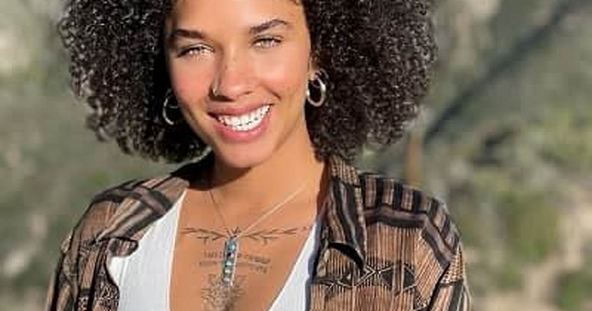 Jasena Odell – American Internet Personality | When Was She Born? How Old Is She? Wiki, Age, Height, Net Worth, Relationship, Ethnicity, Career