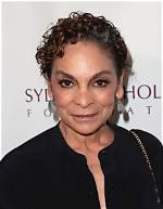 Jasmine Guy Height