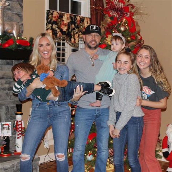 Jason Aldean&rsquo;s Blended Family 4 Kids With Wife Brittany, Ex Jessica