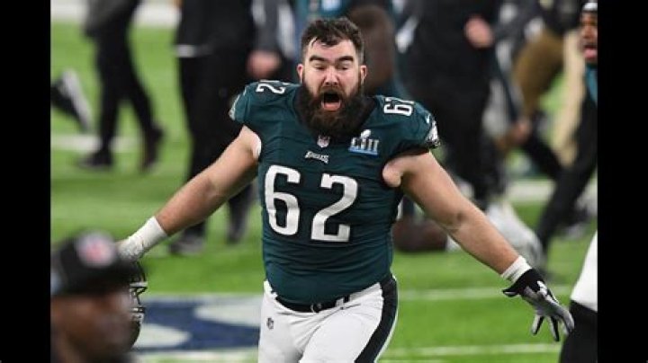 Jason Kelce delivers epic speech at Eagles parade