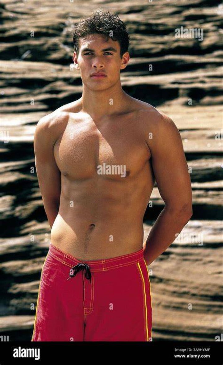 Jason Momoa Baywatch Jason Momoa From Baywatch Hawaii Arriving At