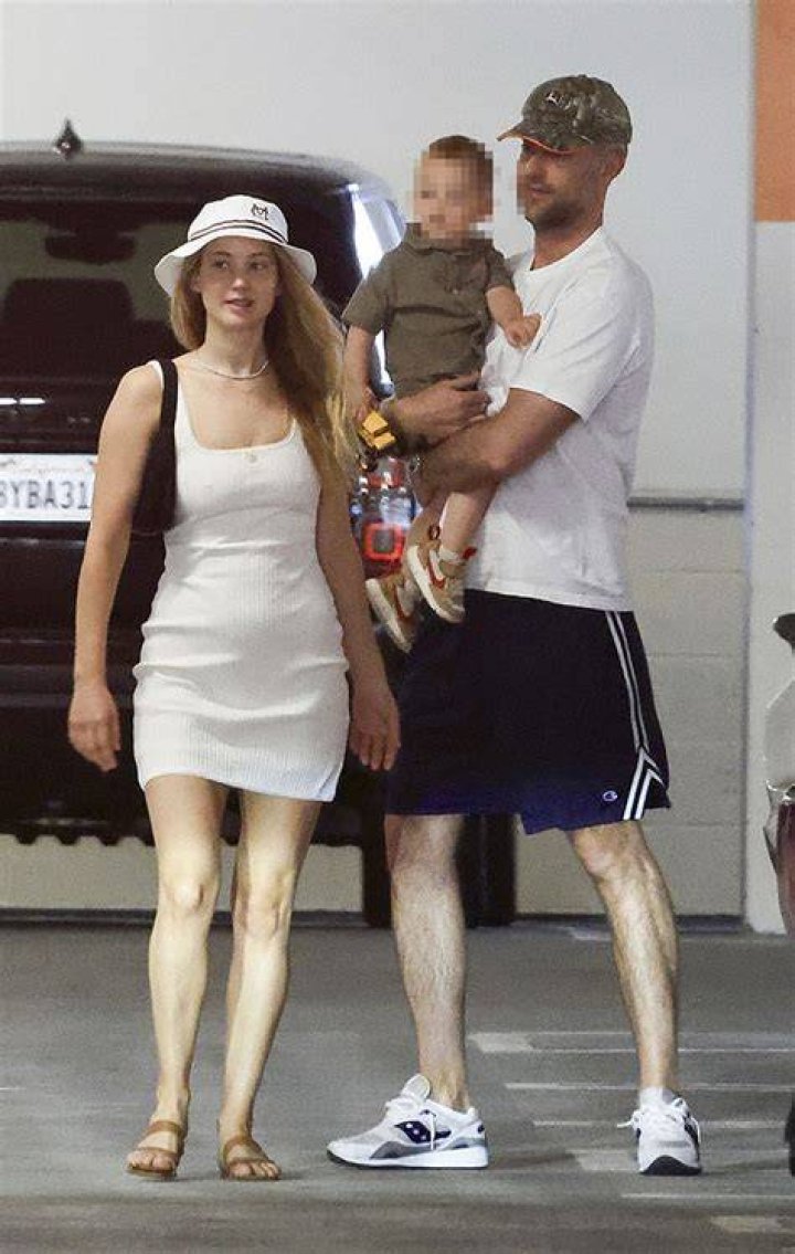 Jennifer Lawrence&rsquo;s Son Smiles While Out With Cooke Maroney In NYC