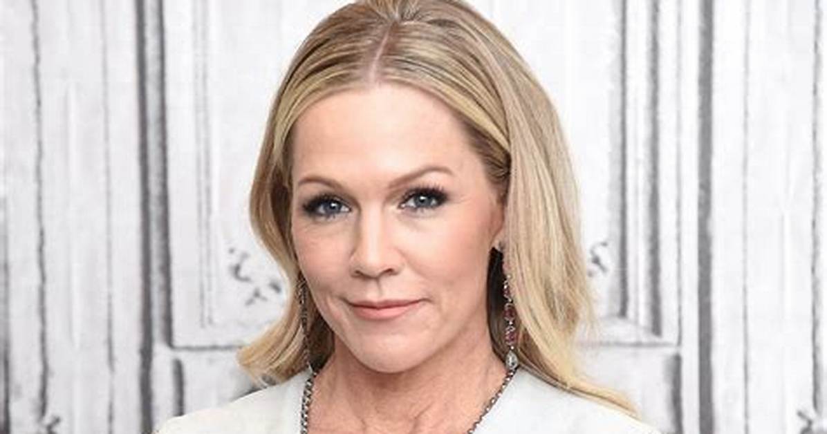 Jenny Garth Net Worth – How Much Is Jenny Garth Worth?
