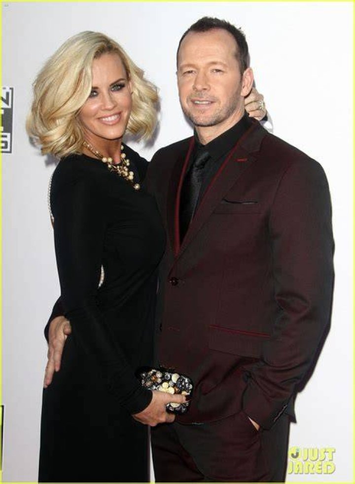 Jenny McCarthy Husband All The Facts Surrounding Her Married Life in
