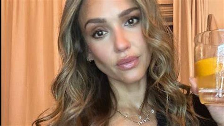 Jessica Alba on Instagram “jessicaalba jessicaalba body hot pink