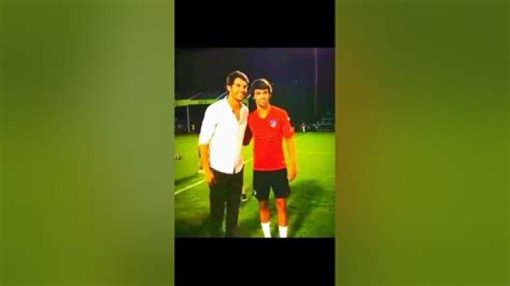 Joao felix 🇵🇹 met his dad/idol Kaka 🇧🇷 during training session YouTube