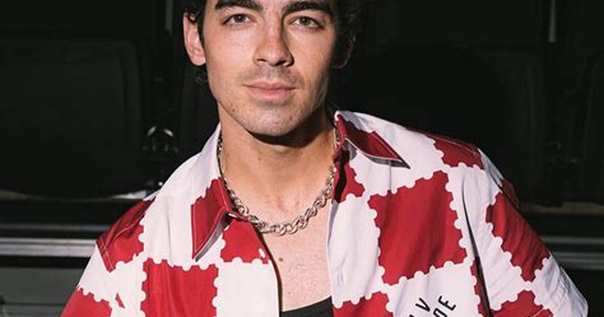 Joe Jonas – Biography, Facts & Life Story