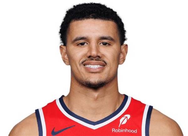 Johnny Davis