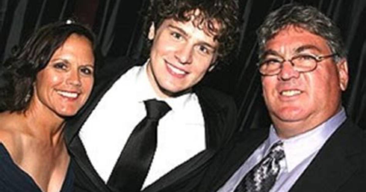 Jonathan Groff Parents Jim and Julie | Family Ethnicity and Siblings