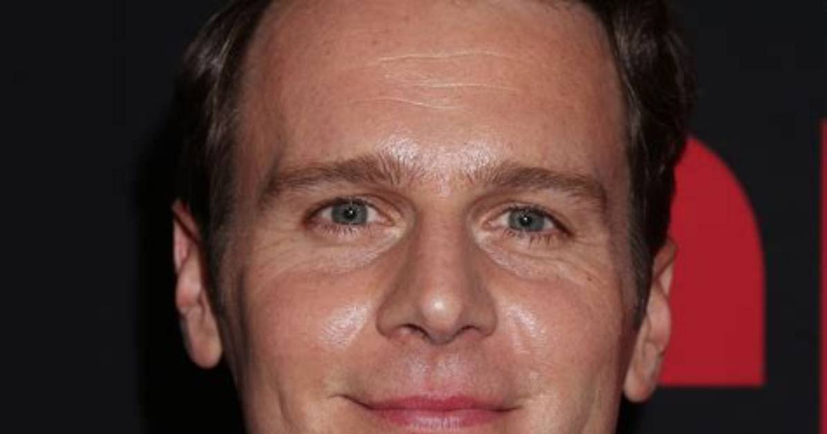 Jonathan Groff Plays a Personal Trainer Obsessed with Nyc in 'Life & Beth'