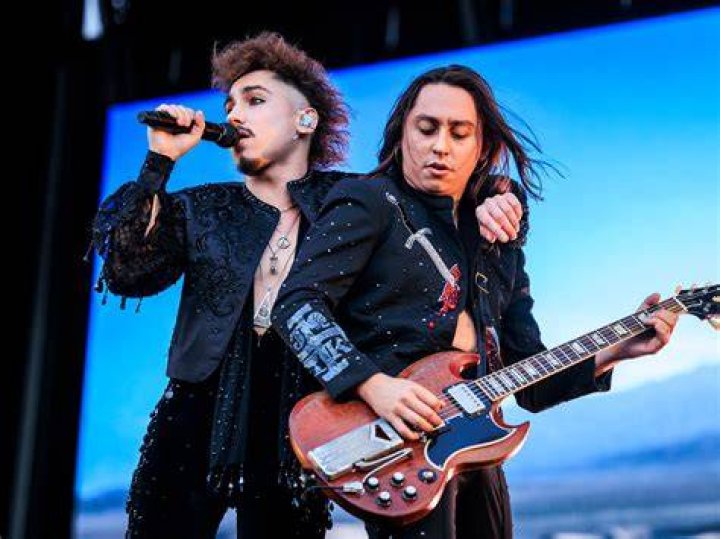 Josh & Jake Kiszka Greta, Fangirl, Fleet