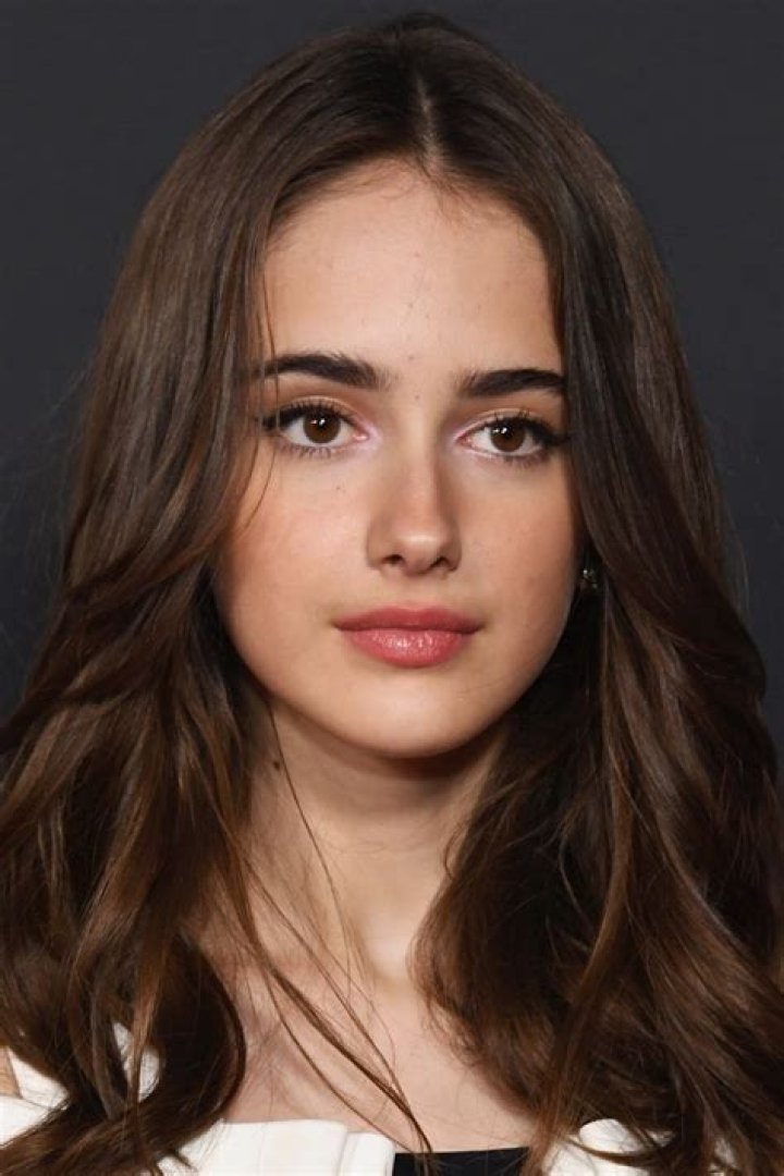 Julia Butters Celebrity biography, zodiac sign and famous quotes